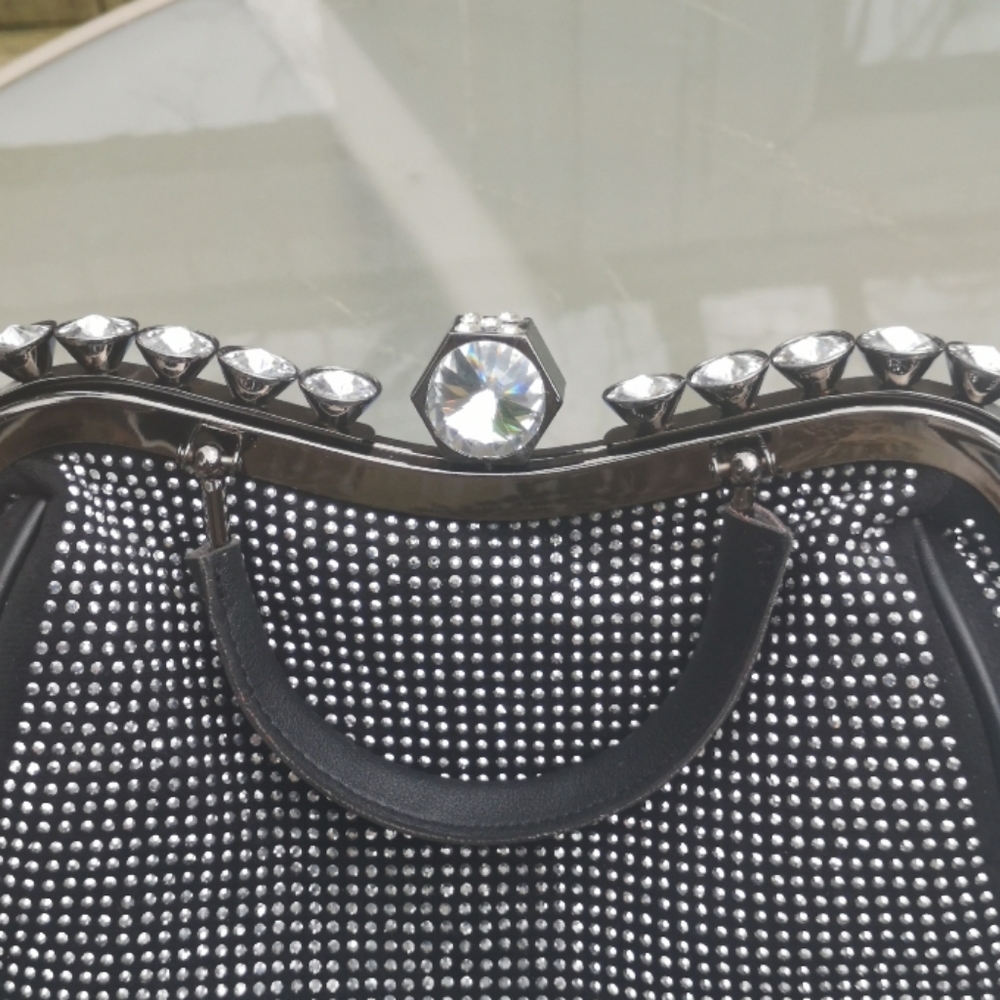 Purse - Picture 2 of 2